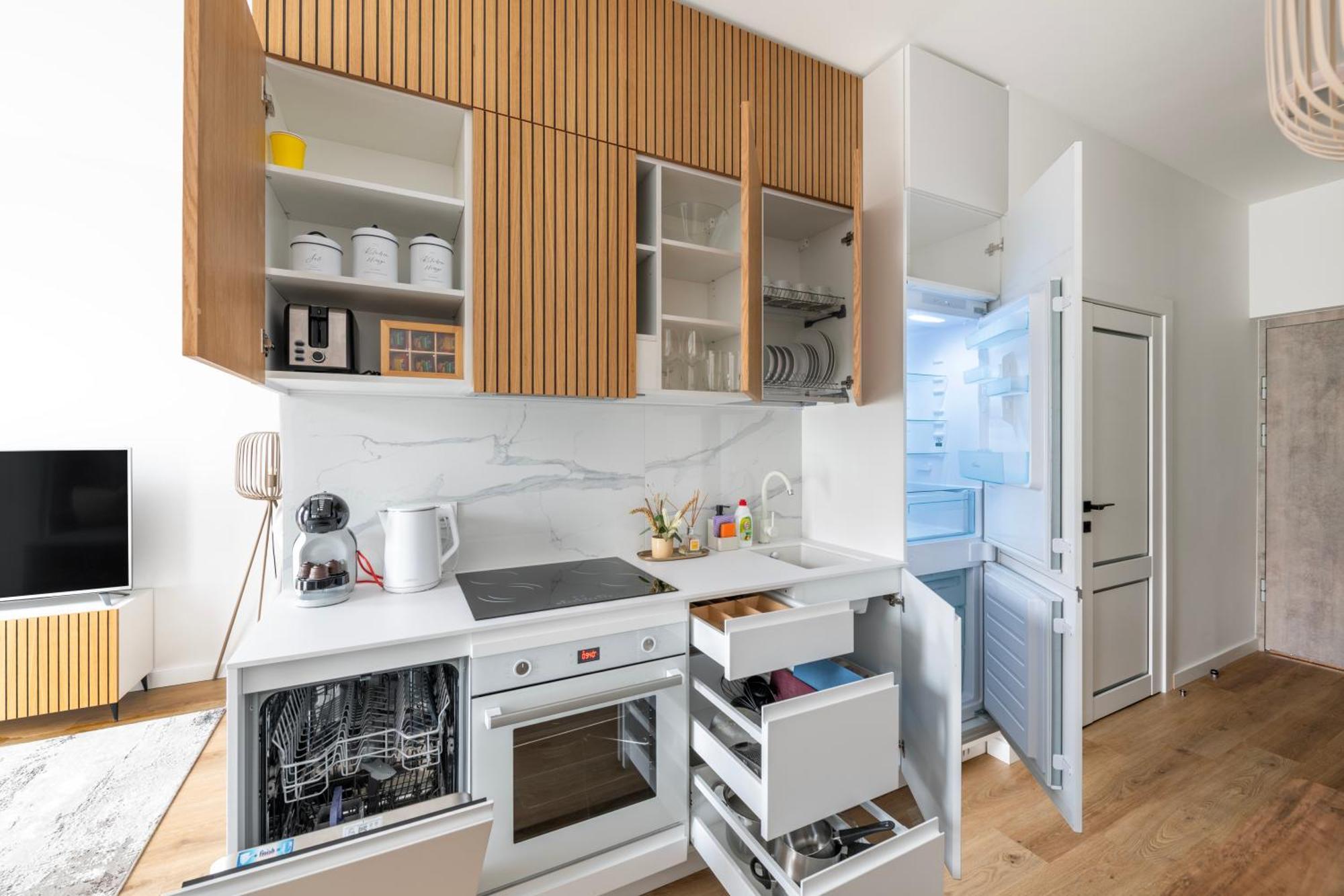 Apartment Zalia Kopa In Center Vilnius